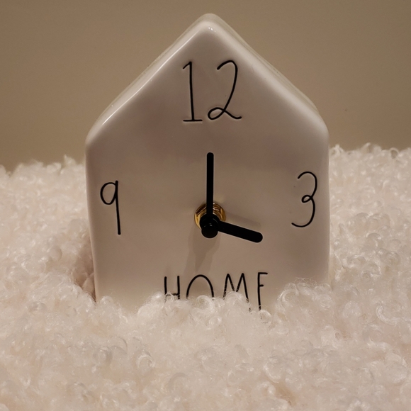 Rae dunn HOME Birdhouse Clock - Picture 2 of 3